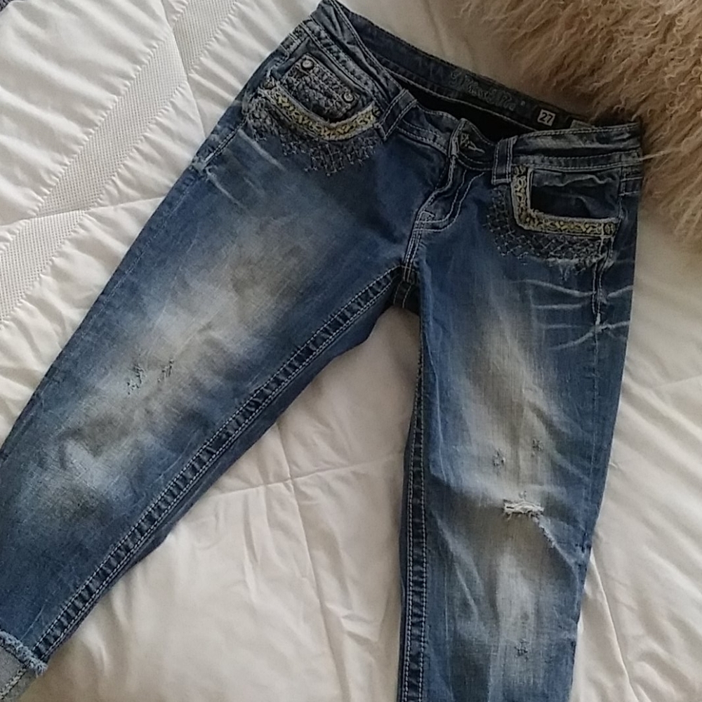 Miss Me Capri Jeans